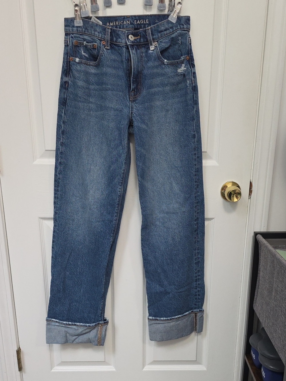 American Eagle Outfitters Stovepipe Cuffed Jeans in Washed Blue
